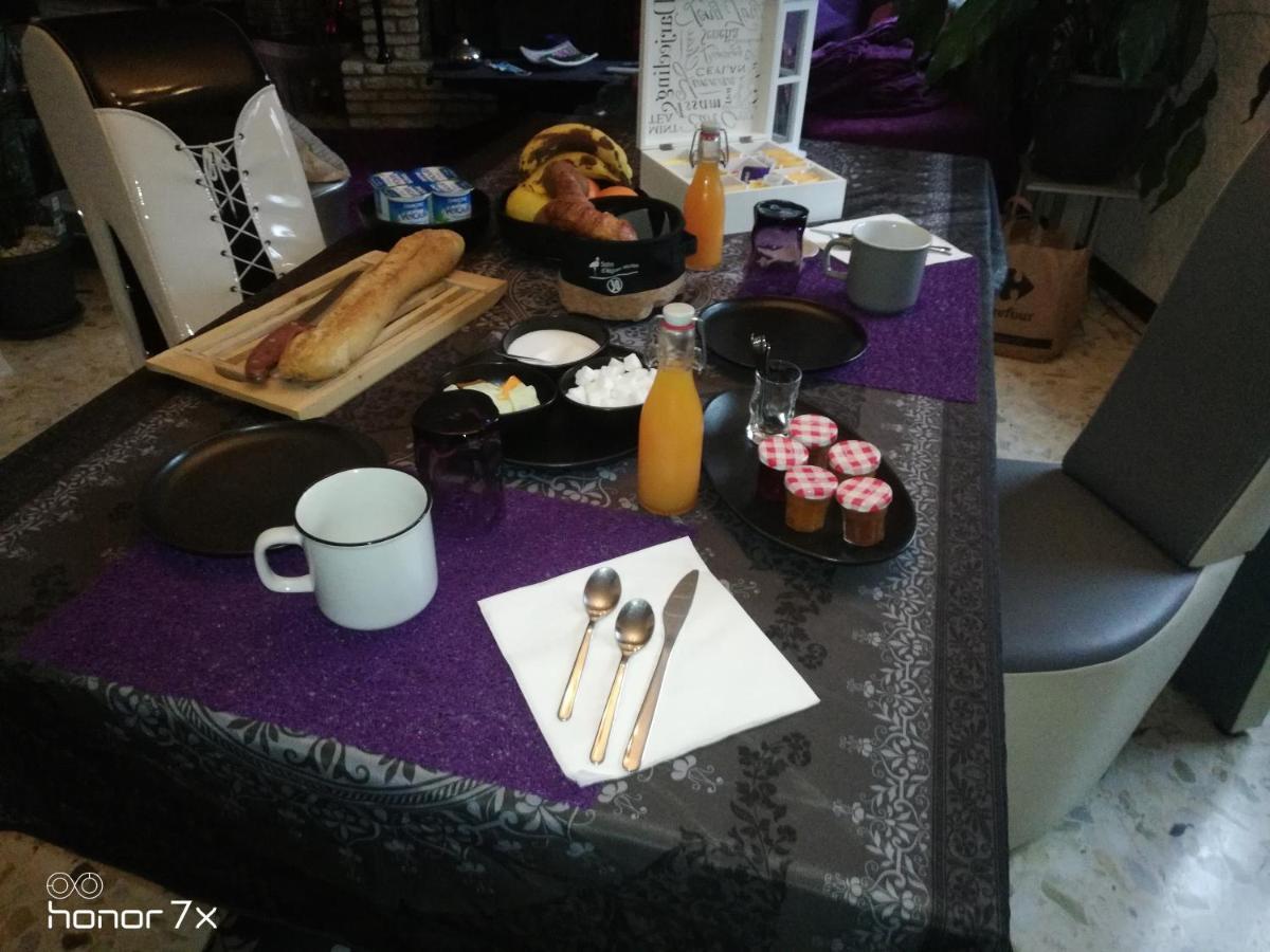 Chez Chris Et Greg Apartment Uchaud Ngoại thất bức ảnh